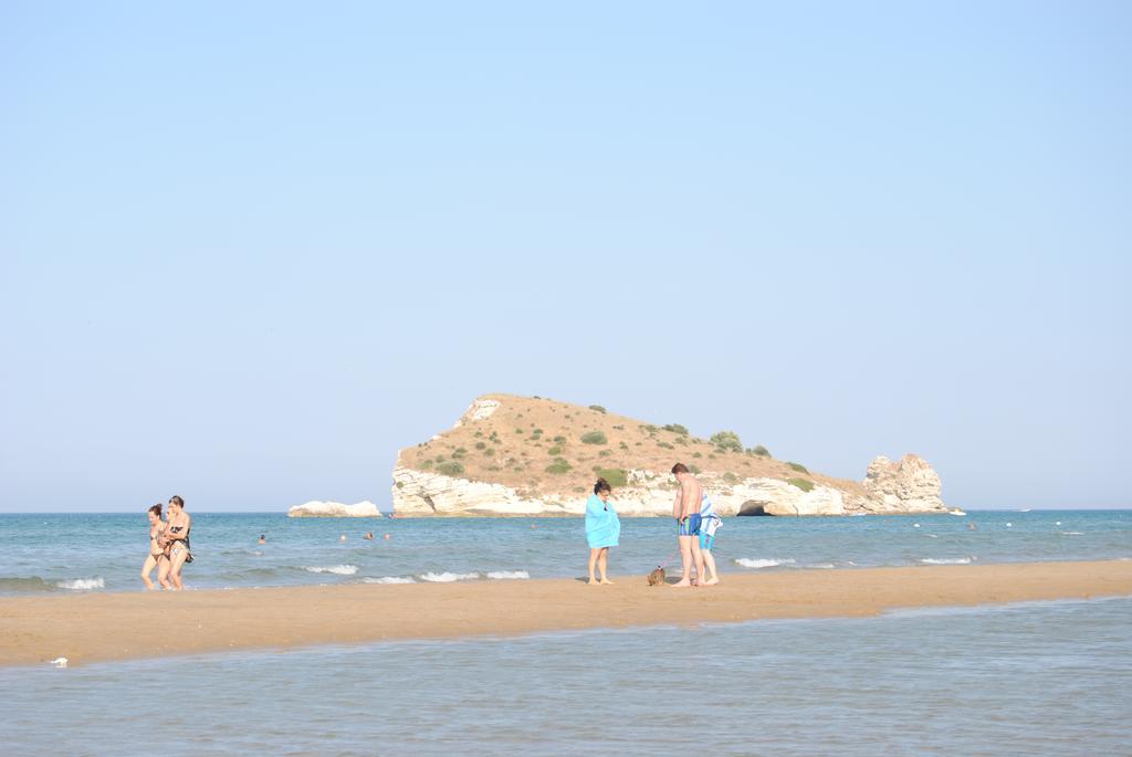 Annaluce Apartments Vieste Buitenkant foto